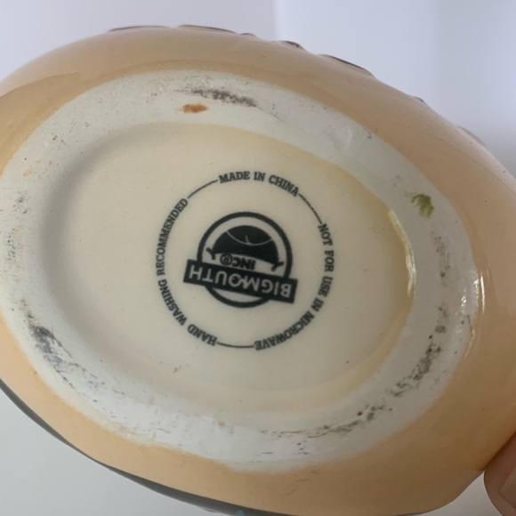 Chocolate frosted coffee mug - Picture 4 of 4